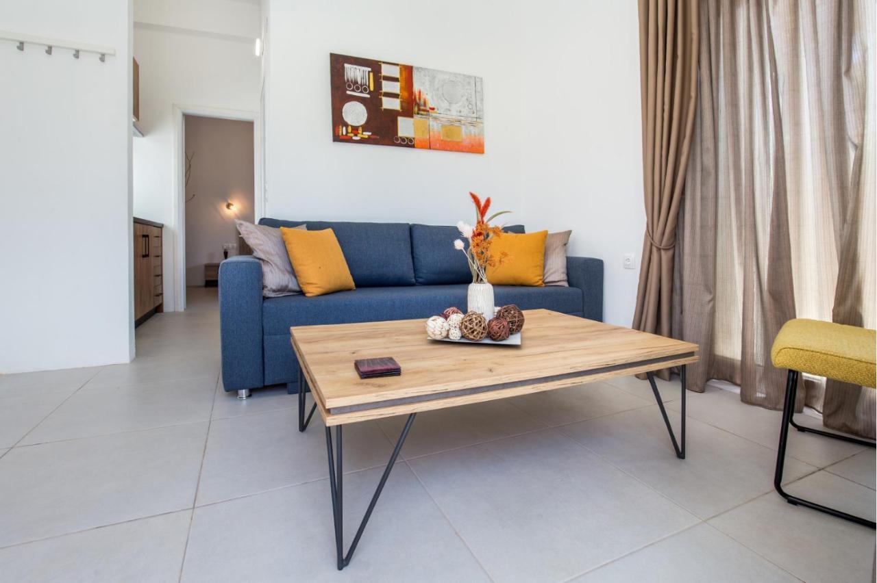 Avgoustidis Apartments 리메나리아 외부 사진