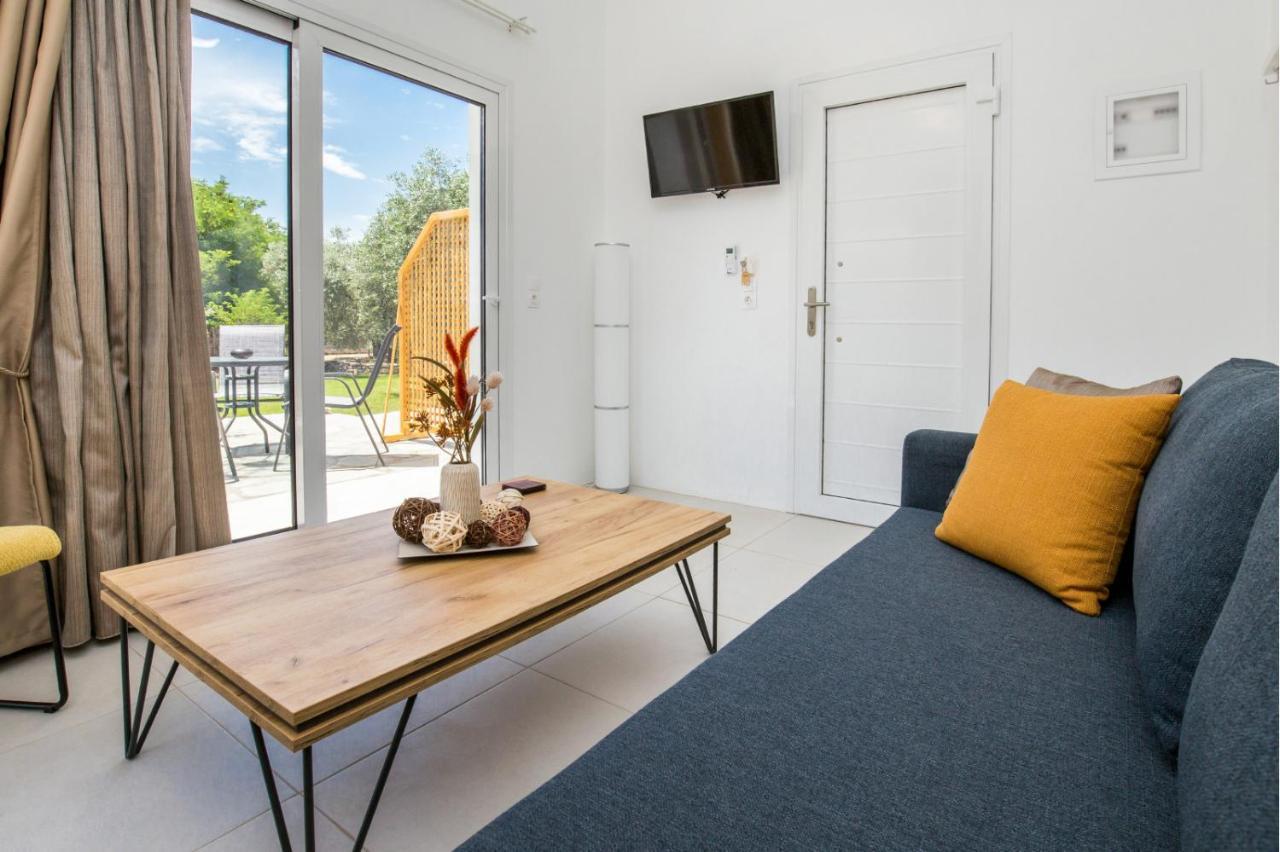 Avgoustidis Apartments 리메나리아 외부 사진